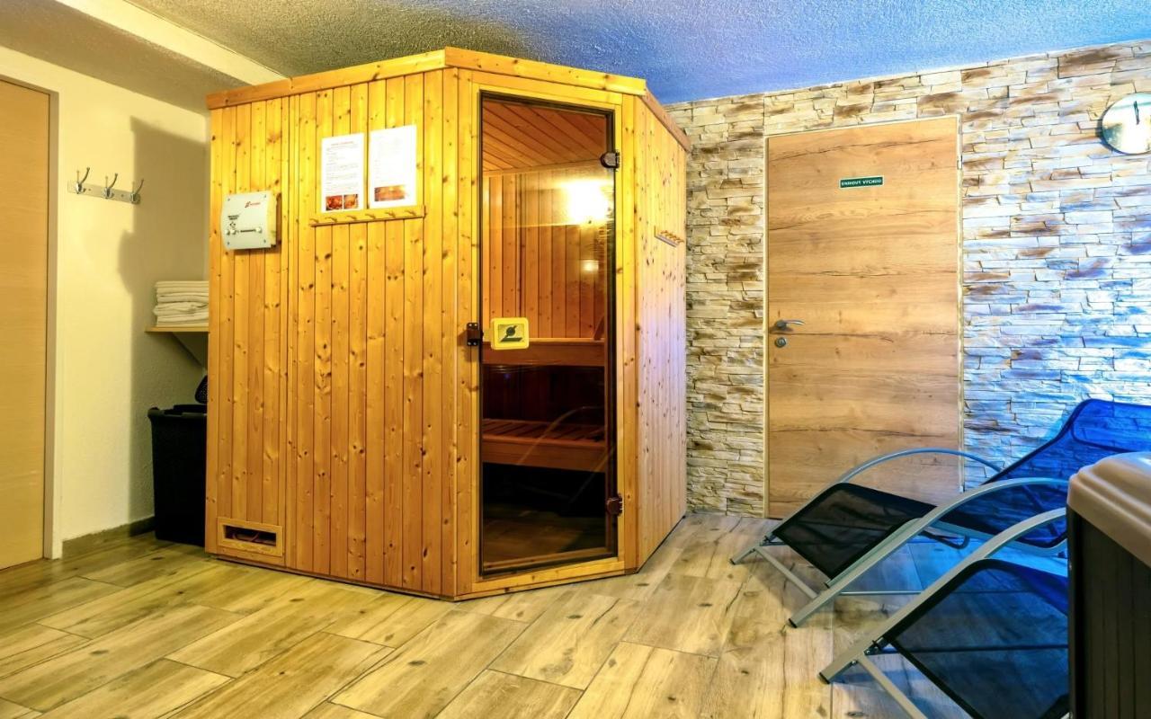 Hotel Stara Skola Na Sumave Hořice na Šumavě المظهر الخارجي الصورة